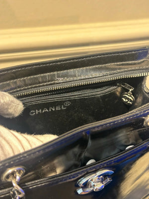 VINTAGE CHANEL FLAP