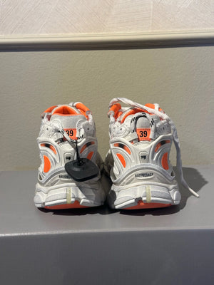 BALENCIAGA SNEAKERS - SIZE 40