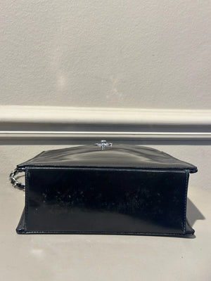 VINTAGE CHANEL FLAP