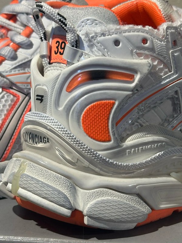 BALENCIAGA SNEAKERS - SIZE 40