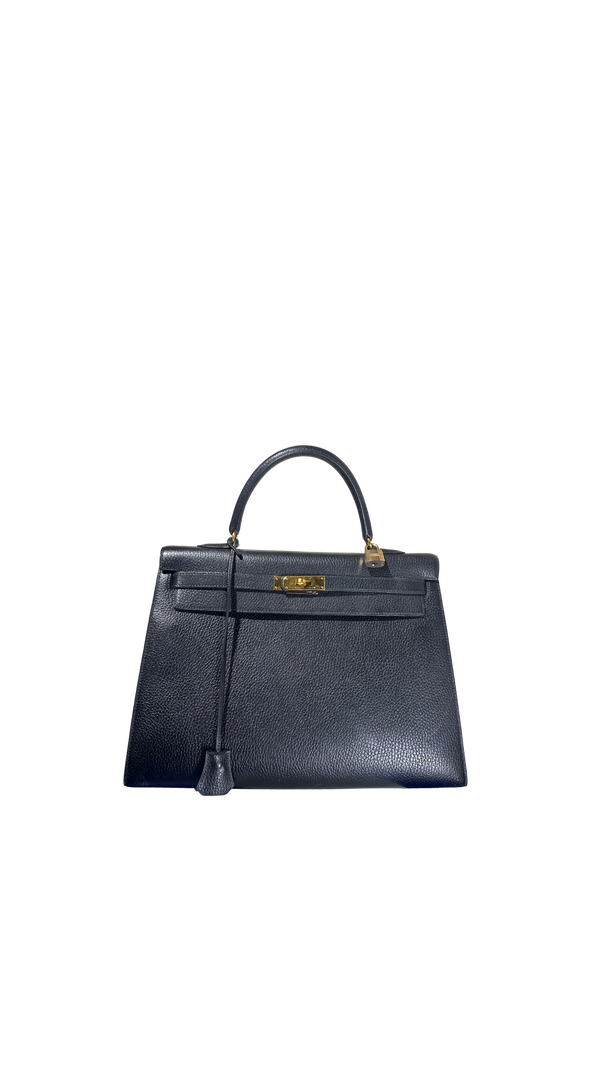 Hermès Kelly 32 Handbag Black Top Handle Vintage Clochette Lock Black leather Gold Hardware Very Good Condition Iconic
