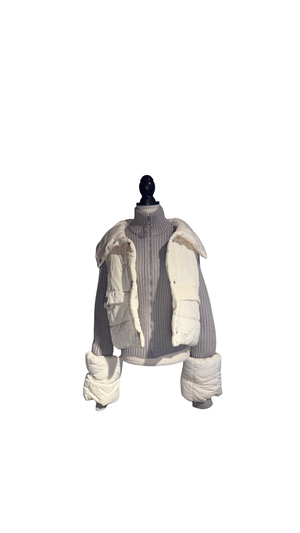 Chanel Karl Lagerfeld Era F/W 2000 White & Grey Ski Winter Jacket Silver-tone CC Logo Quilted Puffer Jacket Layered Y2K BNWT