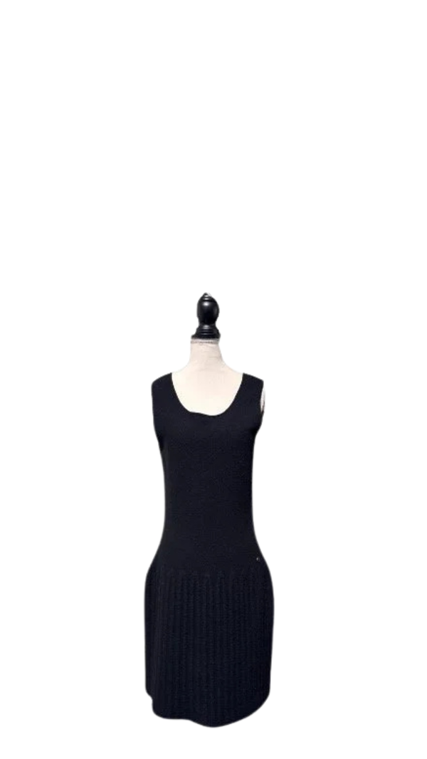 CHANEL KNIT DRESS - SIZE 38