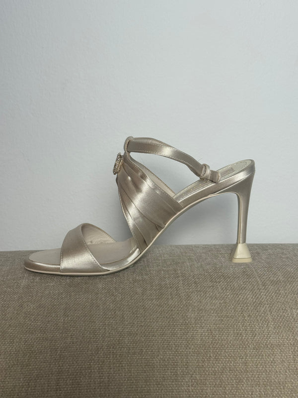 New Chanel 2023 G39654 Grey Logo Strass Heeled Strappy Sandal Satin Heeled Mule Pump Shoes CC coco mark EU 38.5