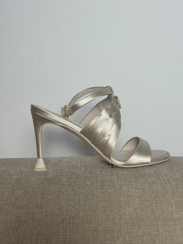 New Chanel 2023 G39654 Grey Logo Strass Heeled Strappy Sandal Satin Heeled Mule Pump Shoes CC coco mark EU 38.5