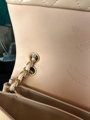 Chanel Patent Leather Beige Rose Quilted Pagoda Accordion Flap Gold Hardware Chain-Link Shoulder Bag 2016/17 Karl Lagerfeld