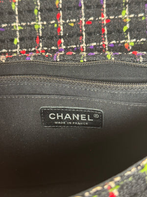 *Price Upon request* Chanel Ladybug Single Flap CC Cocomark Turnlock Spring/Summer 2011 Tweed Red Green Silver Hardware Quilted East West Chic Collectors Piece