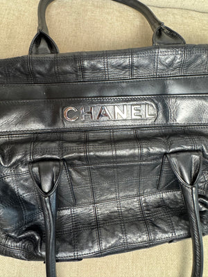 Chanel Vintage Black Chequered Chocolate Bar Lambskin Leather Large Tote Shoulder Bag Spellout Gunmetal hardware