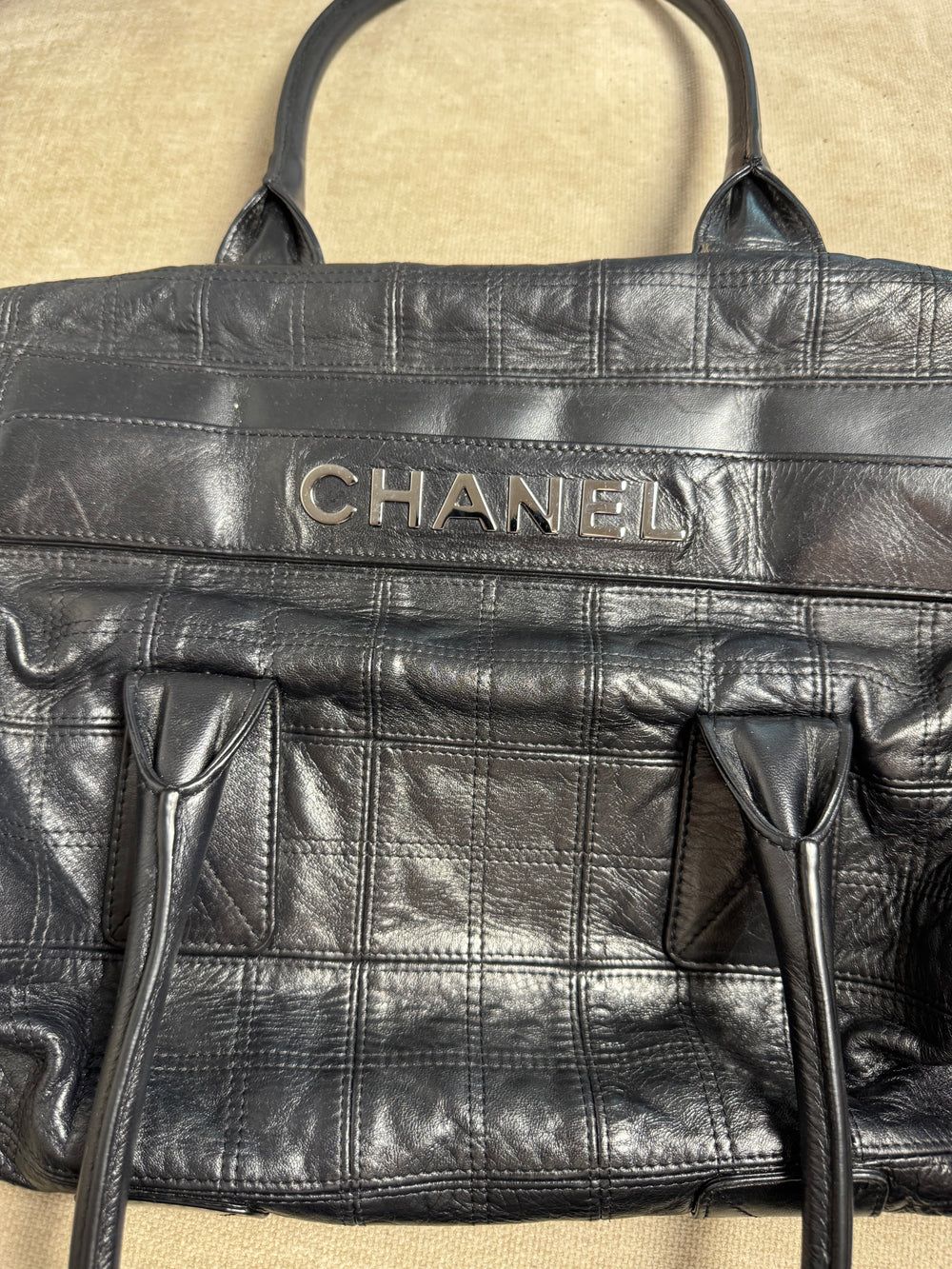 Chanel Vintage Black Chequered Chocolate Bar Lambskin Leather Large Tote Shoulder Bag Spellout Gunmetal hardware
