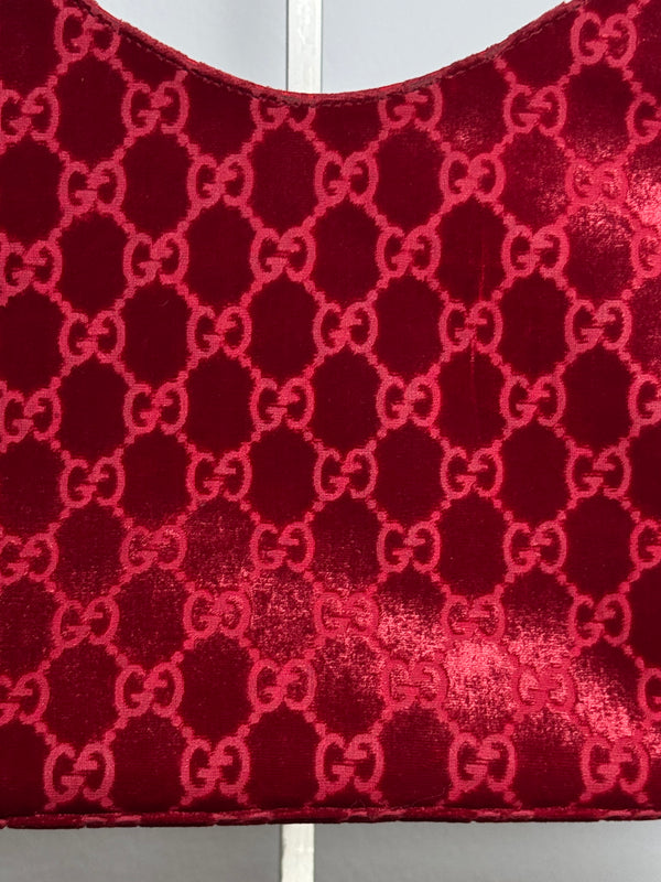 Gucci Tom Ford Vintage F/W 1997 deep red velvet GG embossed Single silver metal handle minimalist 90s shoulder bag