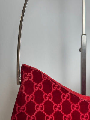 Gucci Tom Ford Vintage F/W 1997 deep red velvet GG embossed Single silver metal handle minimalist 90s shoulder bag