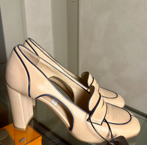 Fratelli Rossetti heeled Loafers contrast stitch beige black block heel round toe EU 39 classic design simple chic