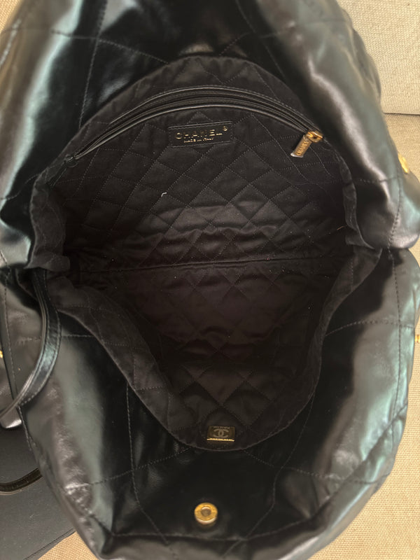 Chanel SS/2022 Black Quilted Shiny Calfskin Leather 22 Hobo Bag Calfskin Leather Gold Chain Shoulder Strap CC cocomark