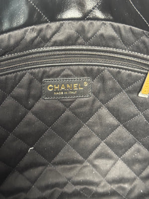 Chanel SS/2022 Black Quilted Shiny Calfskin Leather 22 Hobo Bag Calfskin Leather Gold Chain Shoulder Strap CC cocomark