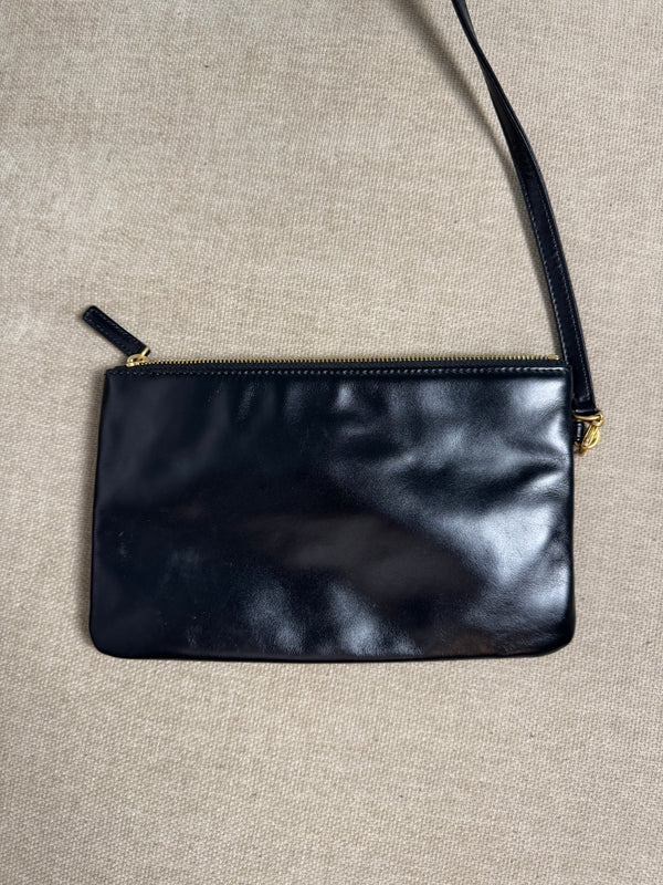 Chanel SS/2022 Black Quilted Shiny Calfskin Leather 22 Hobo Bag Calfskin Leather Gold Chain Shoulder Strap CC cocomark