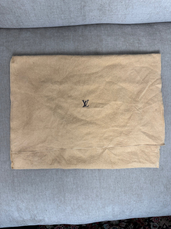Louis Vuitton Bedford Handbag Noisette D'Amour Shoulder Bag Beige Cream patent leather varnish vintage unique LV monogram 90s 2000s