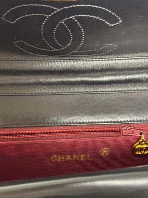 Chanel Vintage 1980s Half Moon Double Flap Shoulder Bag CC cocomark turnlock closure quilted leather 24k GHW classic design