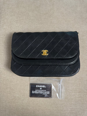 Chanel Vintage 1980s Half Moon Double Flap Shoulder Bag CC cocomark turnlock closure quilted leather 24k GHW classic design