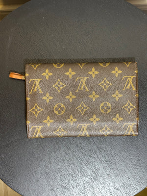 Louis Vuitton Vintage Canvas Vintage Flap Wallet Brown Monogram Leather Iconic Classic LV Brown Compartment Purse