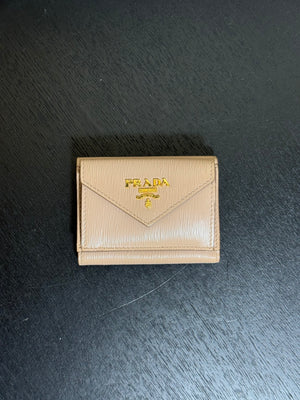 Prada Small Vitello Move Trifold Wallet Leather Wallet Card Holder in Clay/Water Lily bi-fold wallet gold-toned Prada lettering