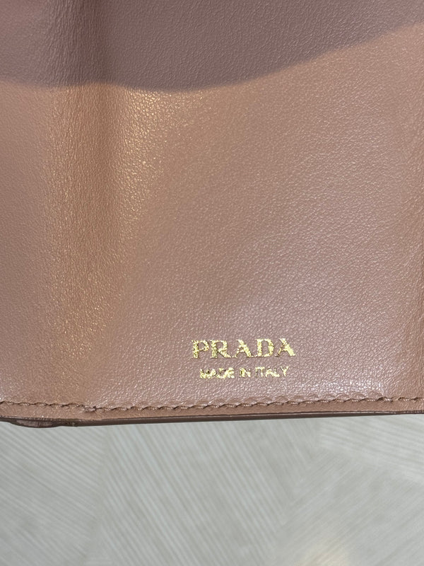 Prada Small Vitello Move Trifold Wallet Leather Wallet Card Holder in Clay/Water Lily bi-fold wallet gold-toned Prada lettering