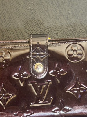Louis Vuitton Portefeuille Viennois Monogram Vernis burgundy Classic embossed LV Monogram Wallet Vintage
