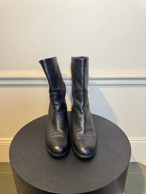 Chanel Vintage Bootie heeled Ankle Boots Shoes Karl Lagerfeld leather black detail CC coco mark logo EU 36.5