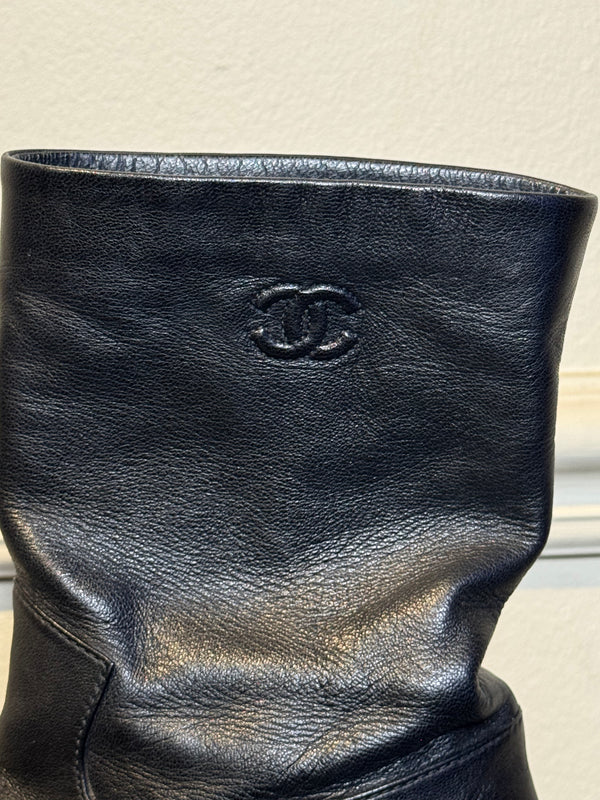 Chanel Vintage Bootie heeled Ankle Boots Shoes Karl Lagerfeld leather black detail CC coco mark logo EU 36.5