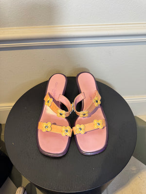 Chanel Vintage 2002 Mules a Talons Blossom Patent Leather Sandals Heeled Mule Pump Shoes Karl Lagerfeld Floral Strap detail CC coco mark EU 38.5