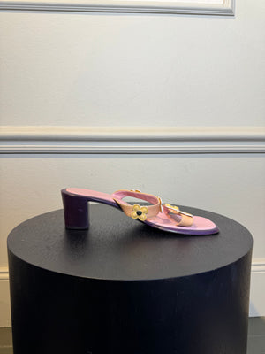 Chanel Vintage 2002 Mules a Talons Blossom Patent Leather Sandals Heeled Mule Pump Shoes Karl Lagerfeld Floral Strap detail CC coco mark EU 38.5