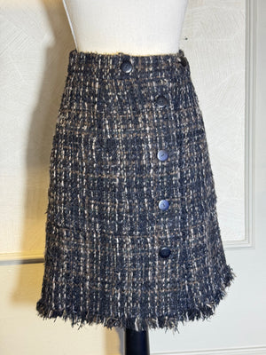 Chanel Droite A Boutons Tweed Brown Pencil Skirt Button Detailing FR 38 / M Classic Design CC button Work formal dress skirt distressed hem