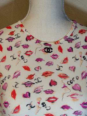 RARE! Chanel 1995 Vintage Karl Lagerfeld Lipstick Cropped Tank Top Vest Graphic CC cocomark logo pink red black white Iconic 90s design