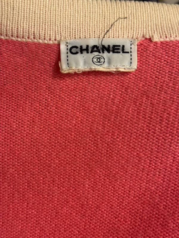 Chanel Vintage Karl Lagerfeld Pink Cream CC button detail 2 pocket raspberry cream trim wool Cardigan Blazer Jacket Classic design