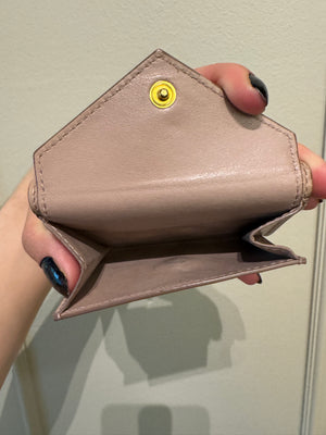 Prada Small Vitello Move Trifold Wallet Leather Wallet Card Holder in Clay/Water Lily bi-fold wallet gold-toned Prada lettering