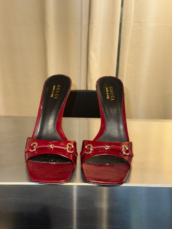 Gucci Horsebit Patent Leather Mules Red Burgundy Square Toe Heeled Sandals Gold Hardware Vintage