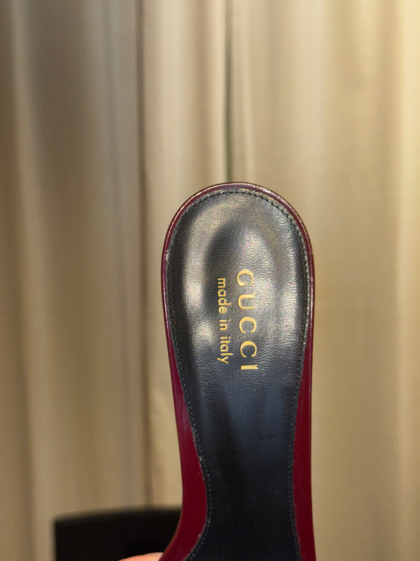 Gucci Horsebit Patent Leather Mules Red Burgundy Square Toe Heeled Sandals Gold Hardware Vintage