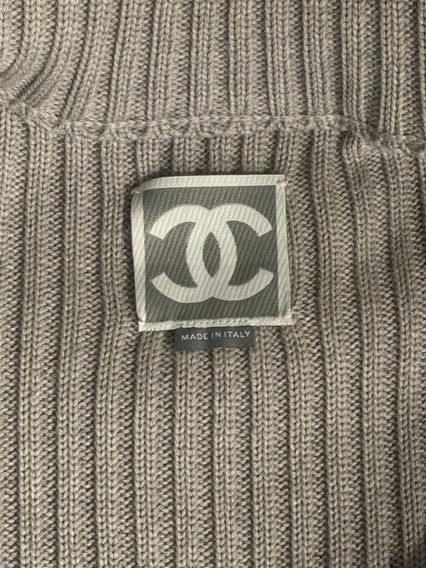 Chanel Karl Lagerfeld Era F/W 2000 White & Grey Ski Winter Jacket Silver-tone CC Logo Quilted Puffer Jacket Layered Y2K BNWT