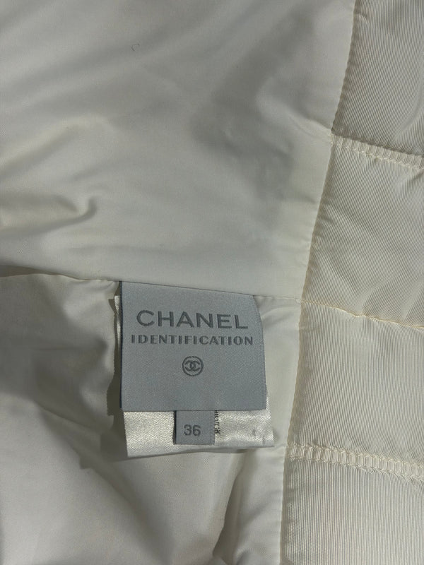 Chanel Karl Lagerfeld Era F/W 2000 White & Grey Ski Winter Jacket Silver-tone CC Logo Quilted Puffer Jacket Layered Y2K BNWT