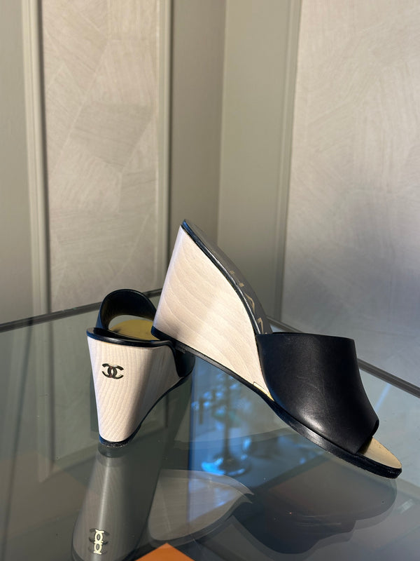 Chanel black leather CC logo wedge white wood gold black mule sandals CC logo open toe 2010s