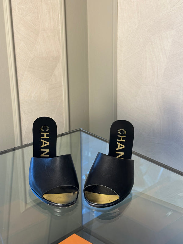 Chanel black leather CC logo wedge white wood gold black mule sandals CC logo open toe 2010s