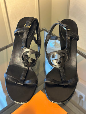 Tom Ford Gucci black leather 90s chic elegant strappy heels gladiator style interlocking sandal EU 37 1/2