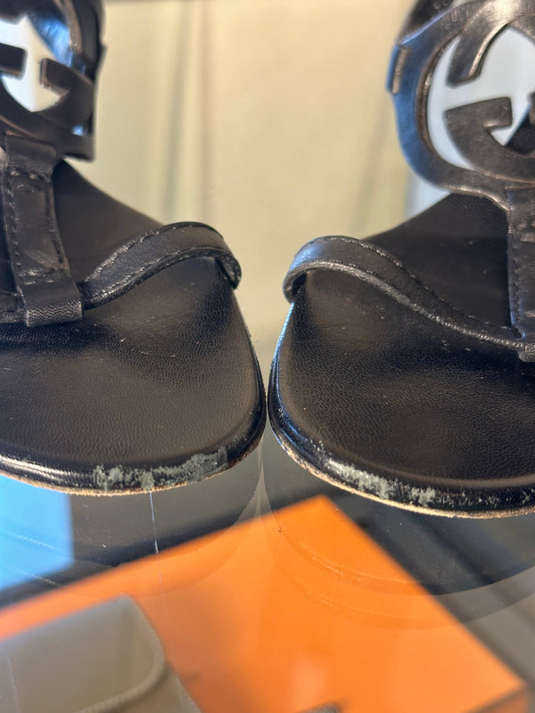 Tom Ford Gucci black leather 90s chic elegant strappy heels gladiator style interlocking sandal EU 37 1/2