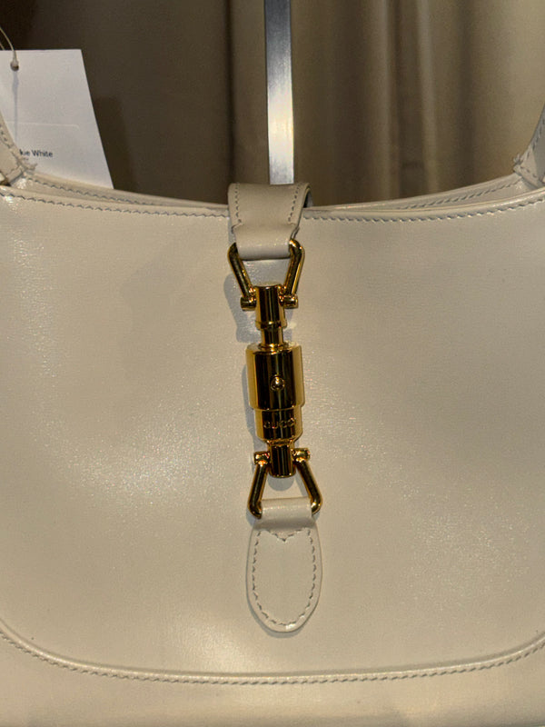Gucci Jackie 1961 Medium White Leather Hobo Shoulder Bag Gold Piston Clasp Adjustable Strap Ivory Designer Handbag