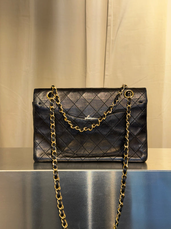 Chanel Vintage Black Quilted Lambskin Classic Medium Double Flap Bag Gold Hardware Chain Shoulder Bag