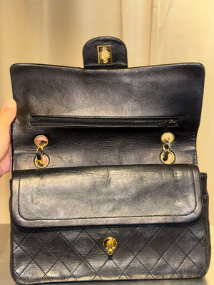 Chanel Vintage Black Quilted Lambskin Classic Medium Double Flap Bag Gold Hardware Chain Shoulder Bag