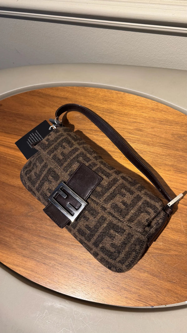 FENDI BAGUETTE - WOOL