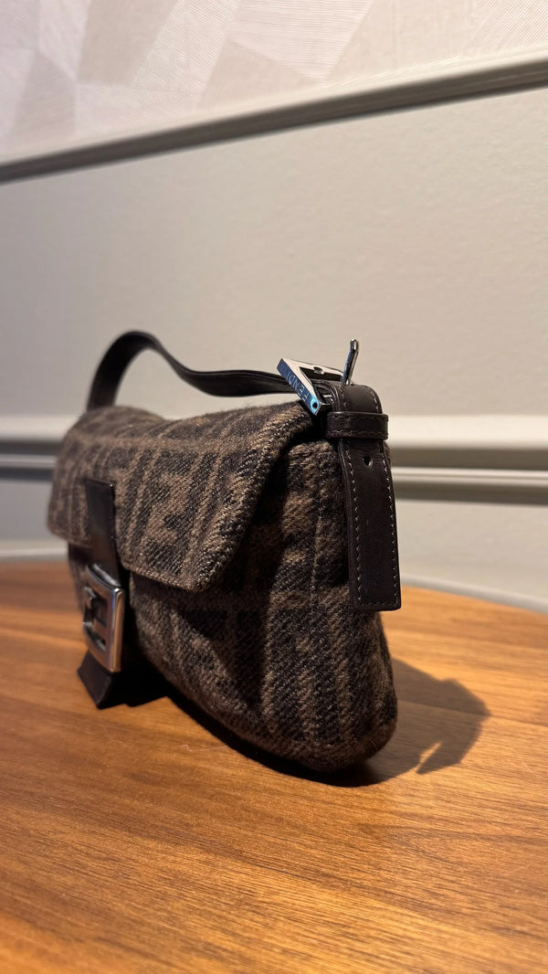 FENDI BAGUETTE - WOOL