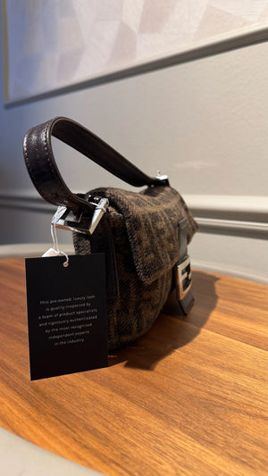FENDI BAGUETTE - WOOL