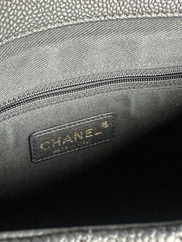 Chanel Country Chic Flap Messenger Bag Quilted Caviar Large 2012/2013 Rare Collectors piece