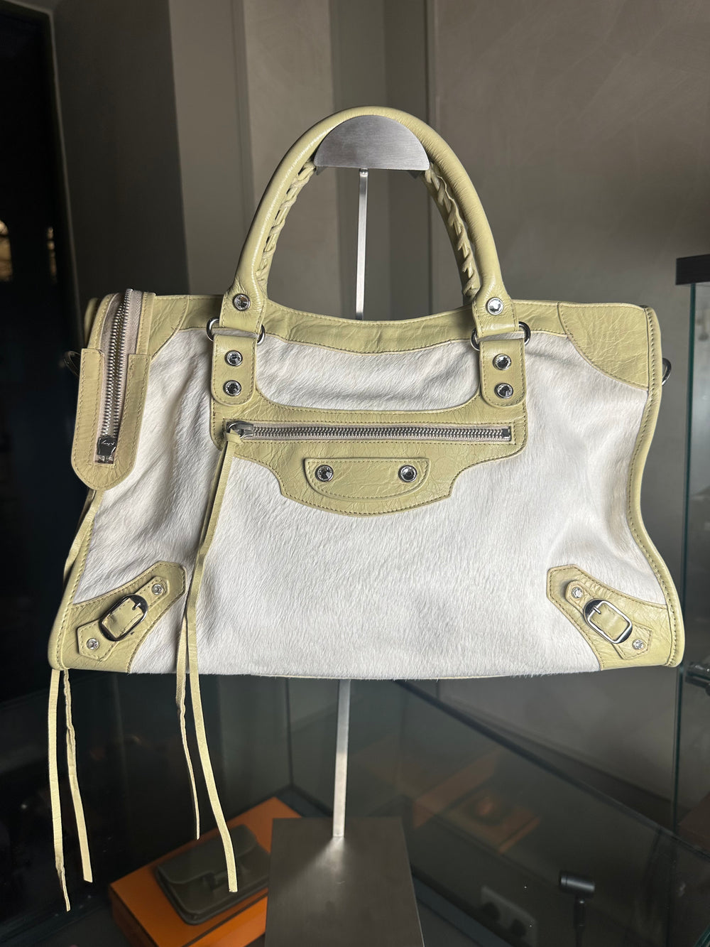 Balenciaga City Bag 2006 First Bag Swarovski Edition Ponyhair Cream Beige Shoulder Bag Limited Edition Bianco Motorcycle